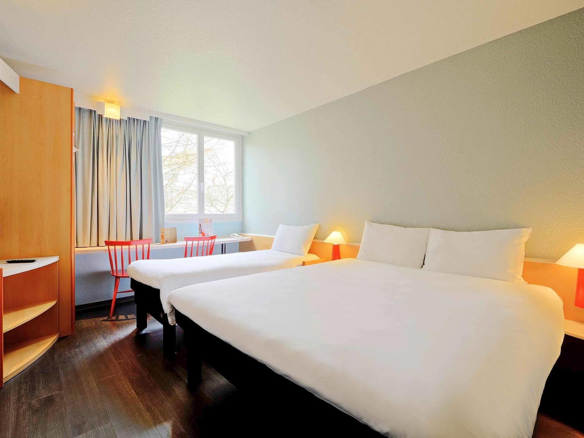 Ibis Poitiers Beaulieu Hotel Luaran gambar